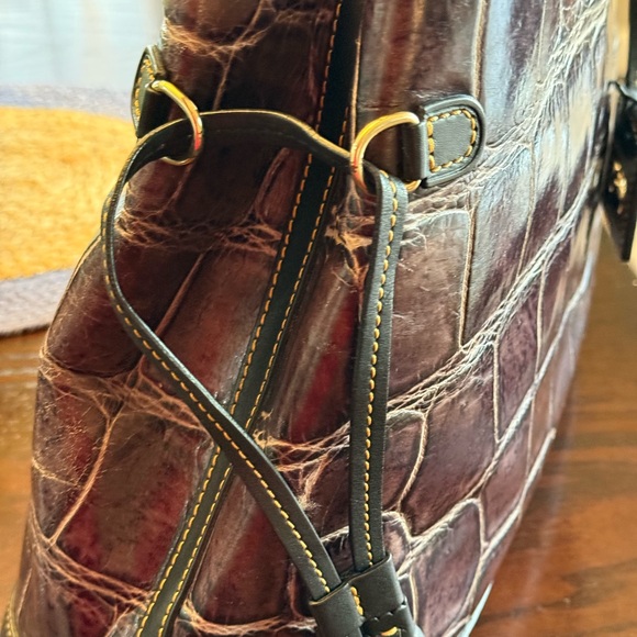 Dooney & Bourke Croc Embossed double handle tassel Bag Brown & Black & key fob - Picture 6 of 16